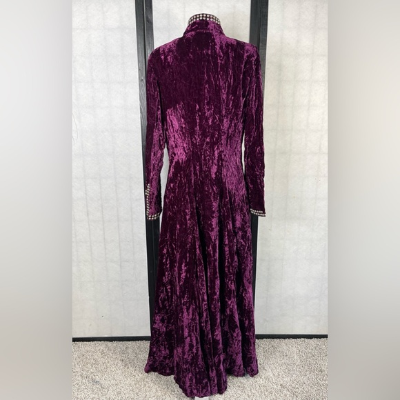 Double D Ranch Velvet Long Sleeve Dress in Rich Purple. M - Picture 2 of 7